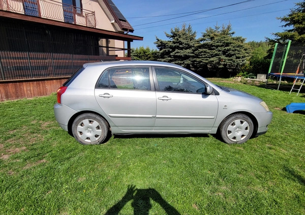 Toyota Corolla cena 8200 przebieg: 184445, rok produkcji 2003 z Białystok małe 106